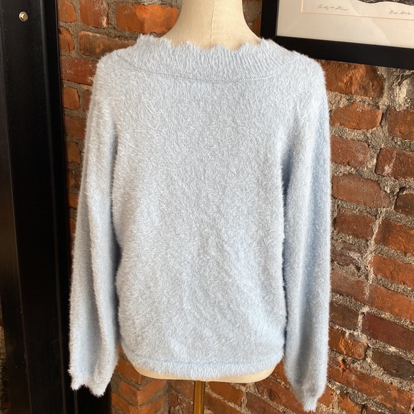 Marled Light Blue Fuzzy Sweater - Picture 4 of 9